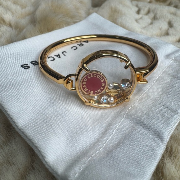 Marc Jacobs Gold and Red Floating Charm Bracelet with Crystals and Pearls - Picture 4 of 10
